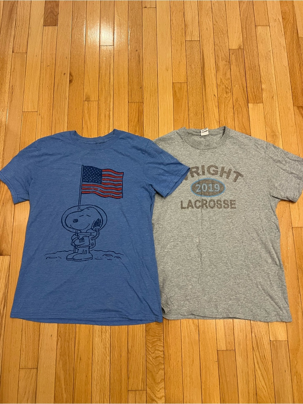 2counts: Blue Snoopy Graphic Tee n gray lax shirt- men’s medium